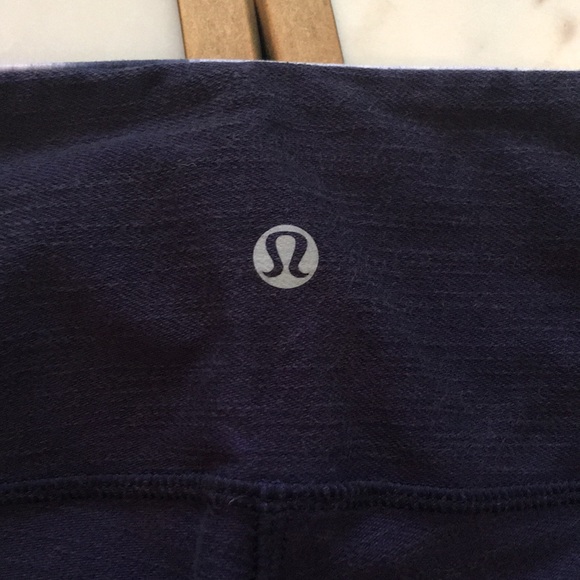 lululemon Wunder Under Crop Purple Pants - Picture 7 of 7